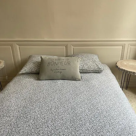 Particulier Champenois Nyaraló *